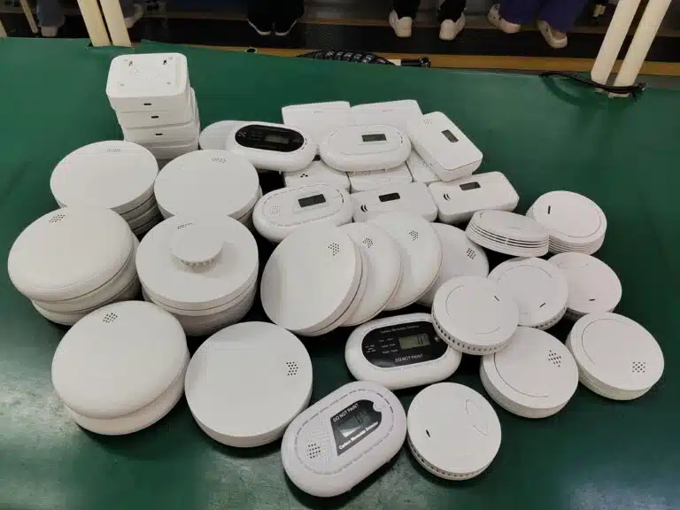 O que é a interligação Zigbee em detectores de fumaça e como ela funciona? O guia completo para compradores OEM e de projetos.