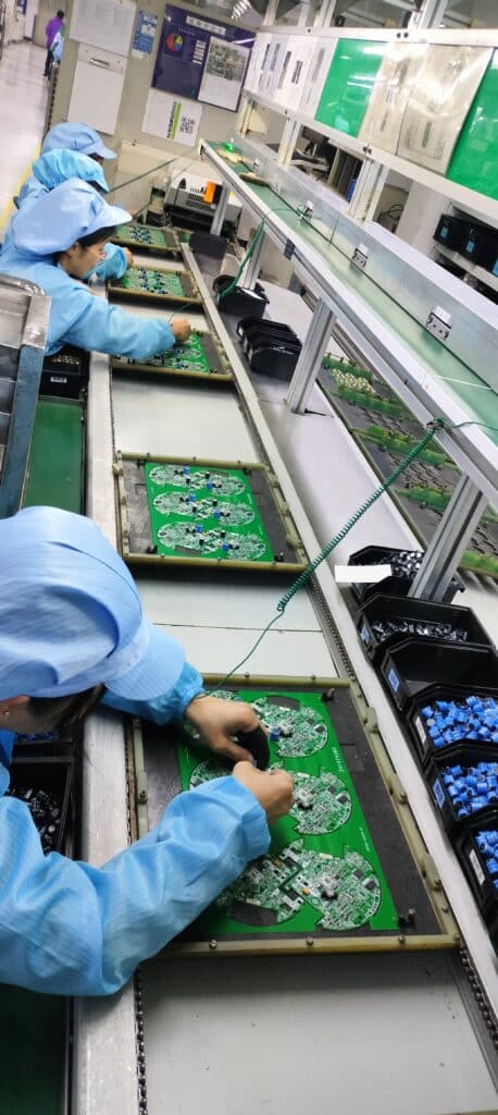 smoke and carbon monoxide detector private label CFS wave soldering line
