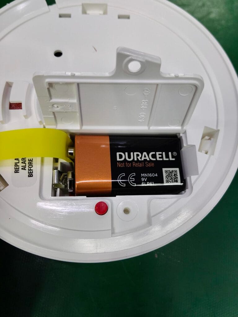 Replaceable-Battery Standalone CO Alarm